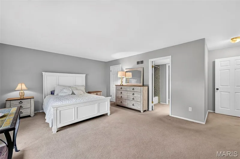 1922 Buckington Drive, Chesterfield, MO 63017 — listing photo 20 of 55