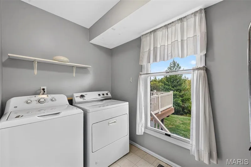 1922 Buckington Drive, Chesterfield, MO 63017 — listing photo 35 of 55