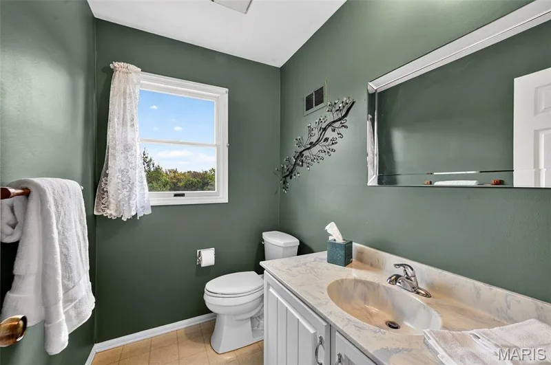 1922 Buckington Drive, Chesterfield, MO 63017 — listing photo 45 of 55