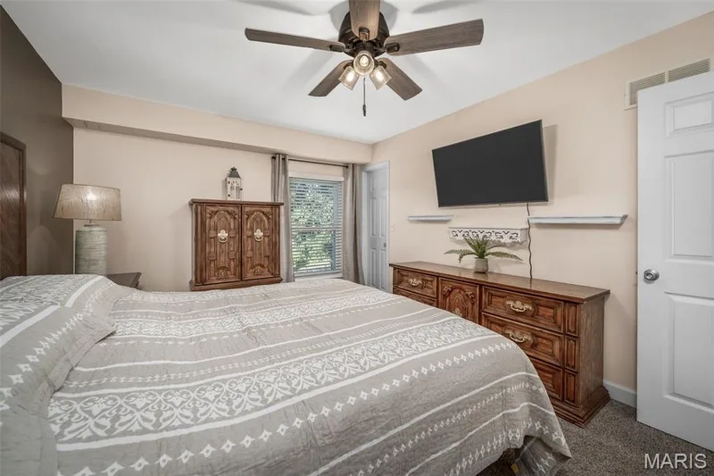 11 Mallard Pointe Drive, O'Fallon, MO 63368 — listing photo 15 of 45