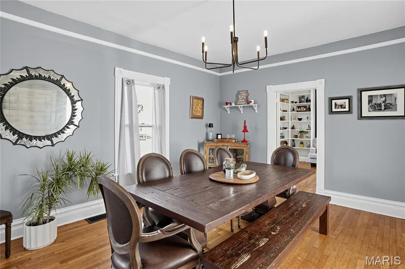 735 Jefferson Street, St Charles, MO 63301 — listing photo 24 of 34