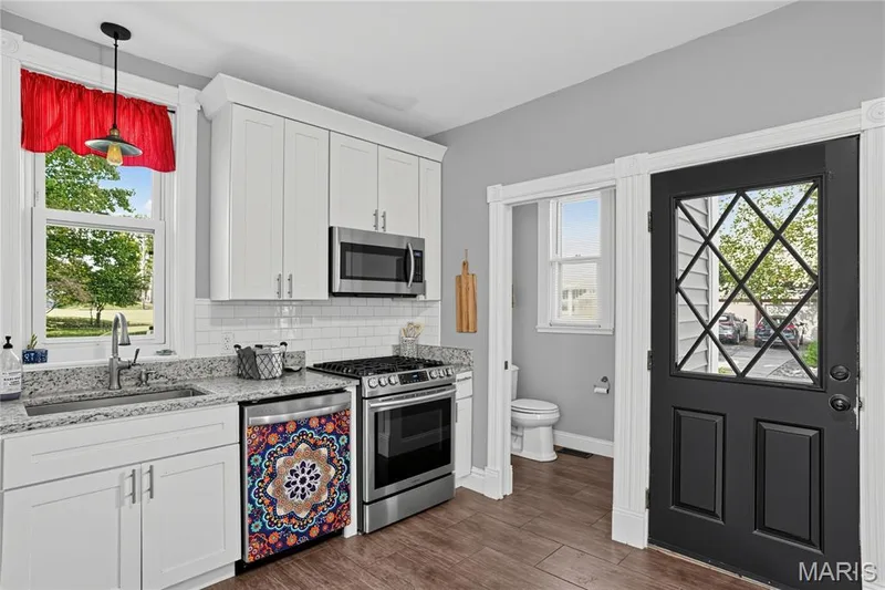 735 Jefferson Street, St Charles, MO 63301 — listing photo 25 of 34