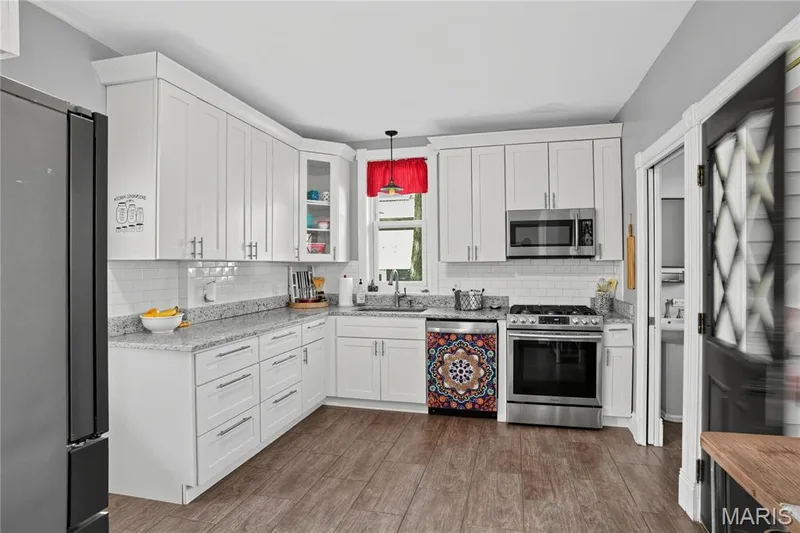 735 Jefferson Street, St Charles, MO 63301 — listing photo 28 of 34