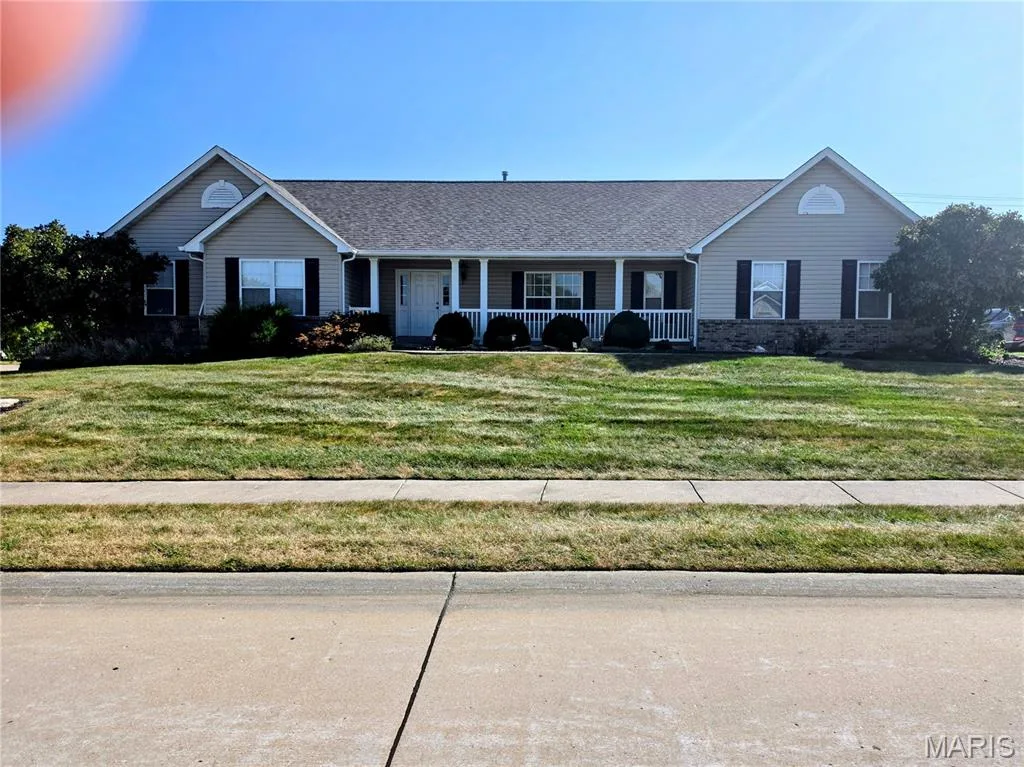 FRONT ELEVATION — 1062 Highland Estates Drive, Wentzville, MO 63385