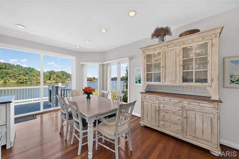 Breakfast room — 33 Moorings Drive, Lake St. Louis, MO 63367