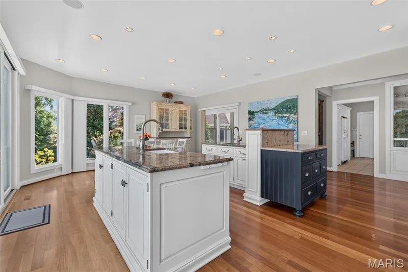 33 Moorings Drive, Lake St. Louis, MO 63367 — listing photo 17 of 40