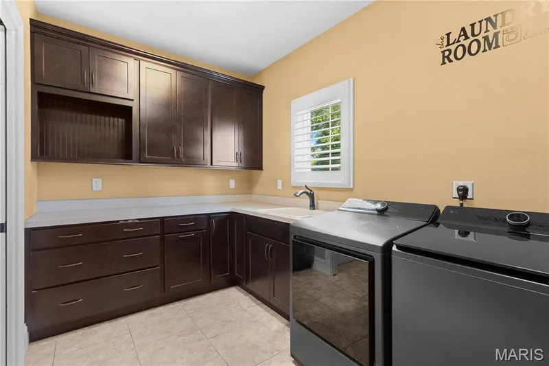 2 Fairlake Drive, Chesterfield, MO 63005 — listing photo 42 of 79