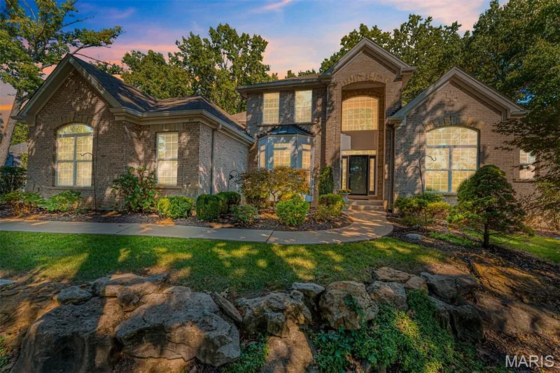 405 Charlemagne Drive, Lake St. Louis, MO β listing photo 1