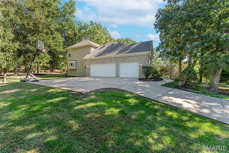 405 Charlemagne Drive, Lake St. Louis, MO 63367 — listing photo 40 of 57