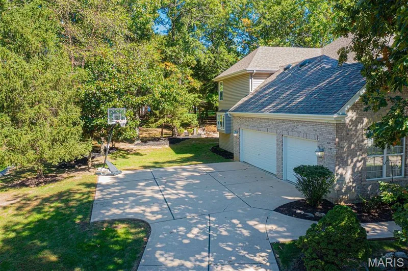 405 Charlemagne Drive, Lake St. Louis, MO 63367 — listing photo 41 of 57