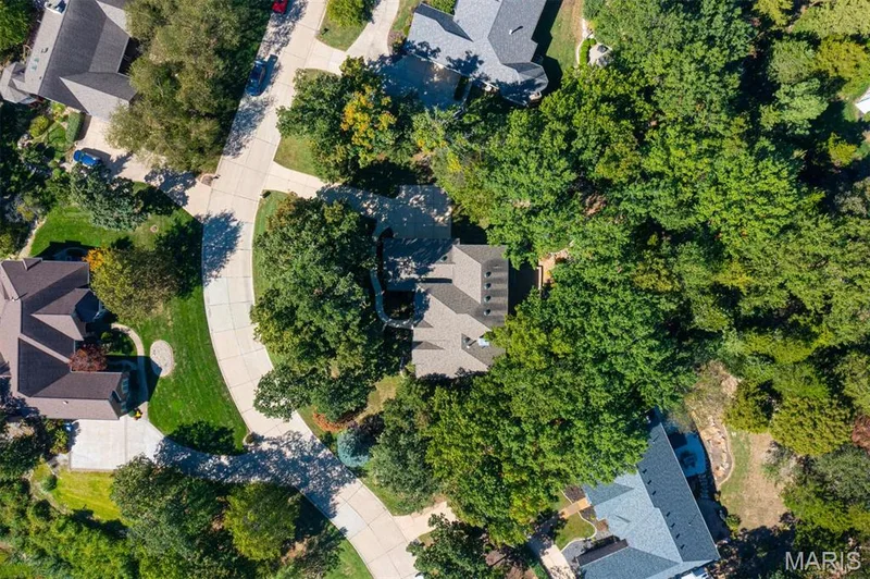 405 Charlemagne Drive, Lake St. Louis, MO 63367 — listing photo 55 of 57