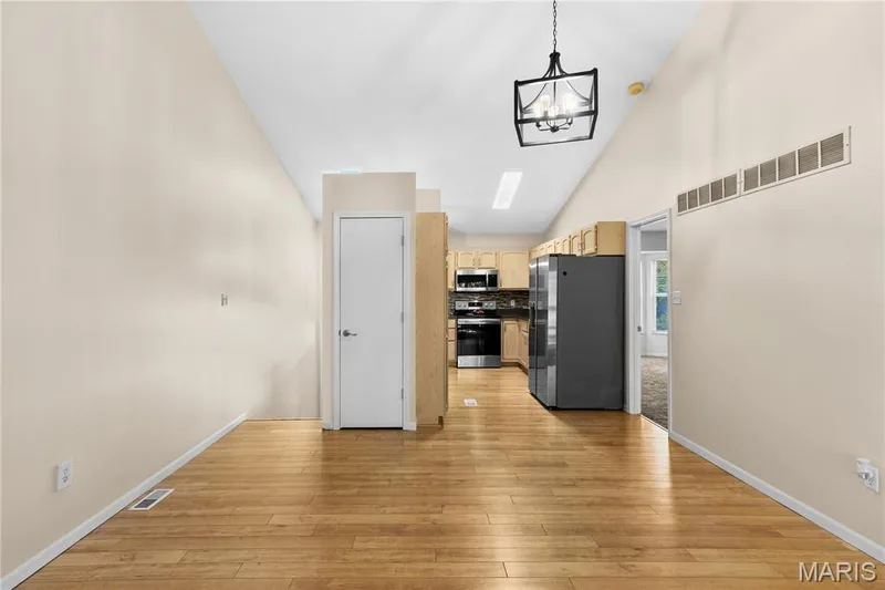 2024 Belltower Drive, St Peters, MO 63376 — listing photo 13 of 32