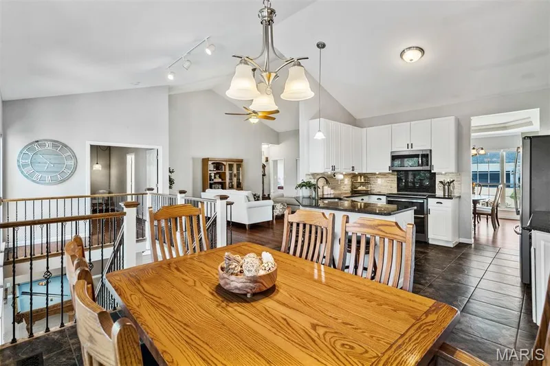 166 Tennessee Walker Way, St Peters, MO 63376 — listing photo 13 of 50