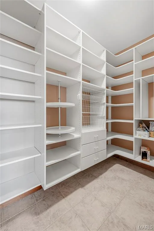 Walk in pantry — 28 Wolverton Court, St Charles, MO 63301