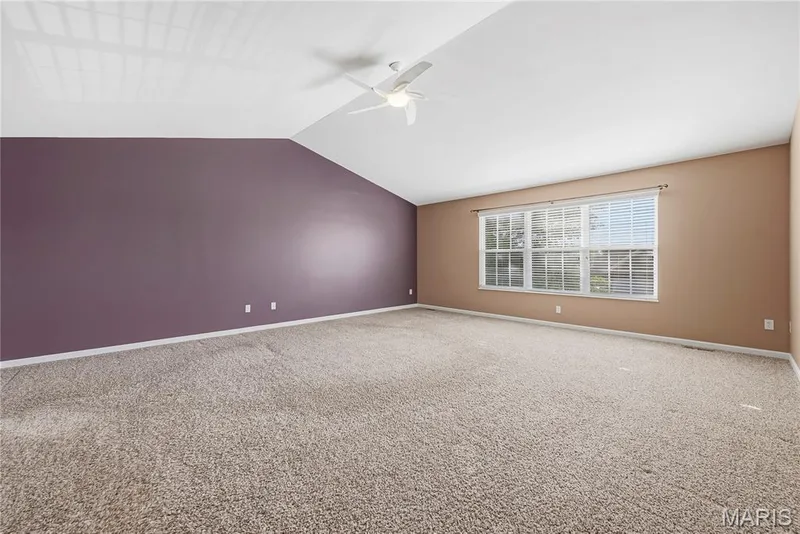 Vaulted primary suite with luxury bath — 28 Wolverton Court, St Charles, MO 63301
