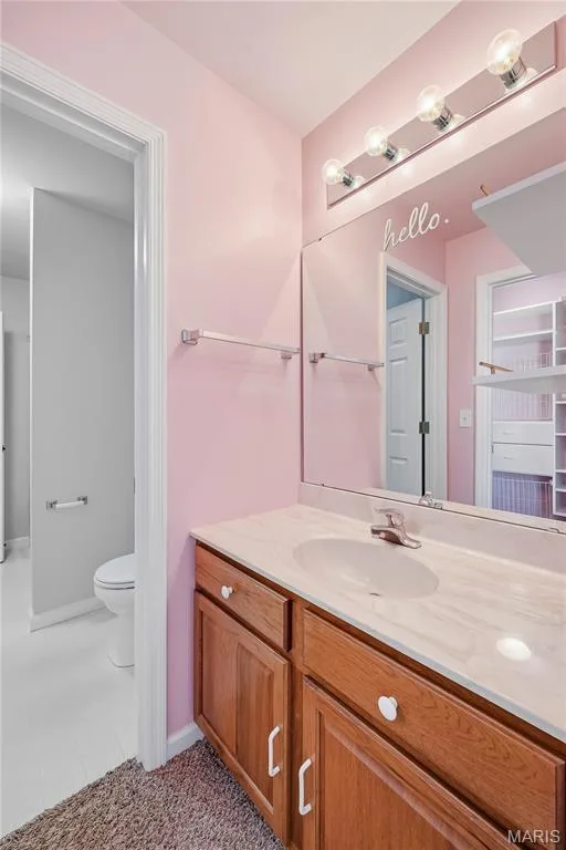 Jack n Jill bathroom — 28 Wolverton Court, St Charles, MO 63301