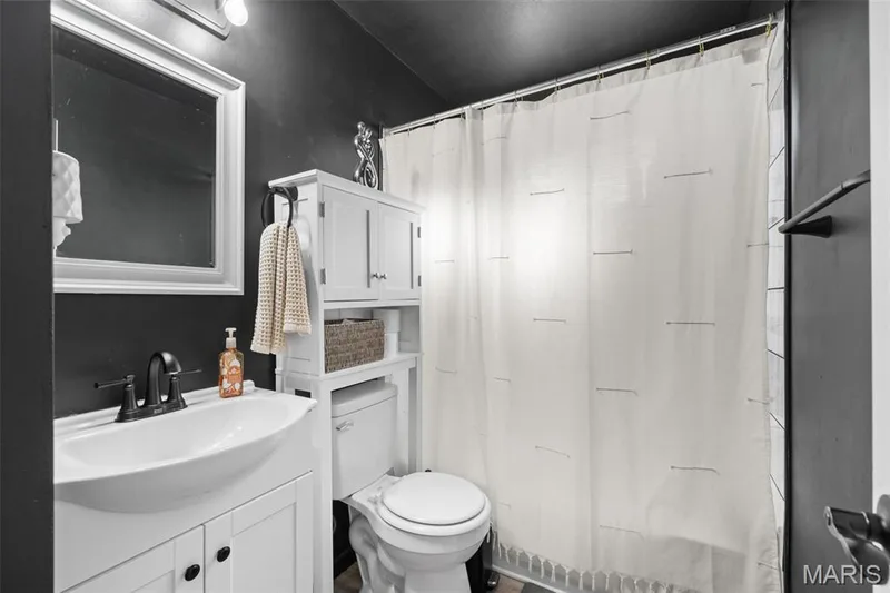 3307 Fleet Lane, St Charles, MO 63301 — listing photo 13 of 29