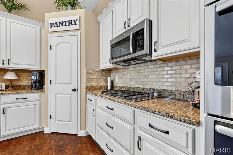 106 Blue Water Drive, St Peters, MO 63366 — listing photo 12 of 37