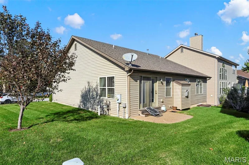 106 Blue Water Drive, St Peters, MO 63366 — listing photo 32 of 37