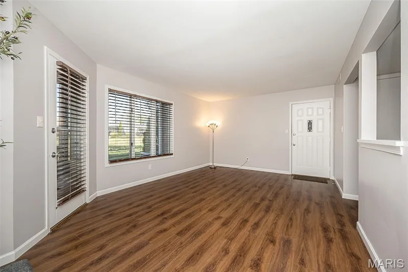 811 King Drive #1C, St Charles, MO 63303 — listing photo 6 of 28
