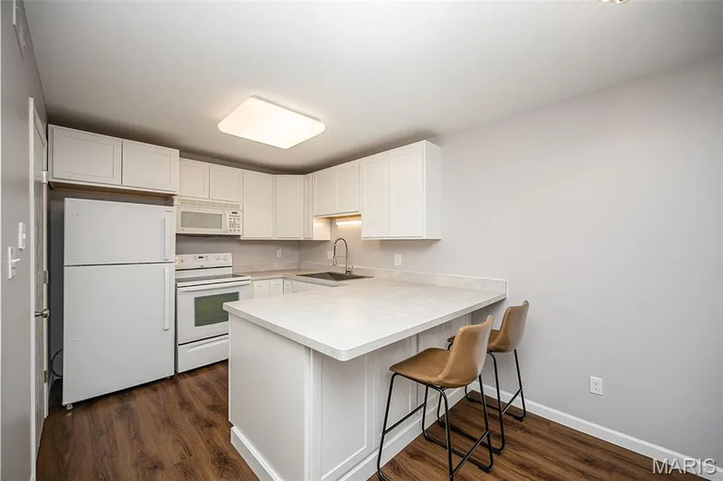 811 King Drive #1C, St Charles, MO 63303 — listing photo 10 of 28