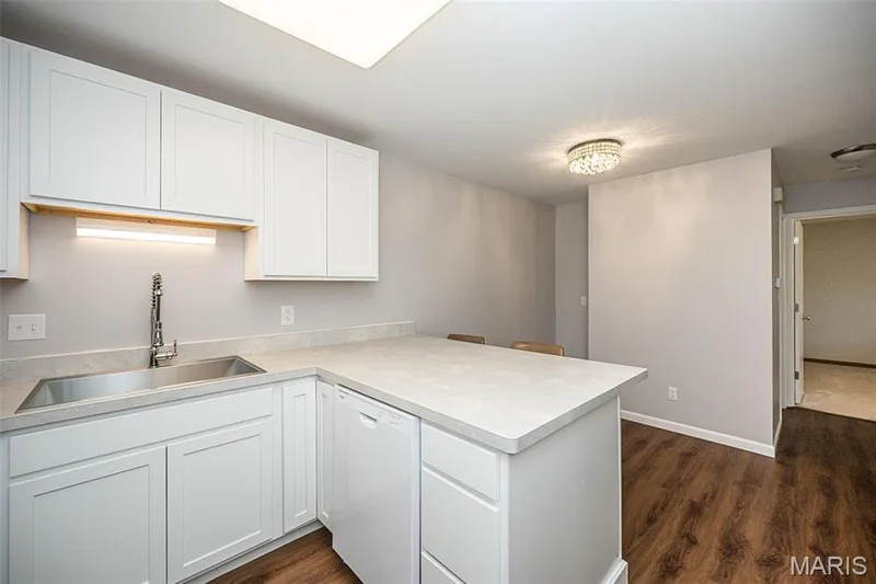 811 King Drive #1C, St Charles, MO 63303 — listing photo 11 of 28