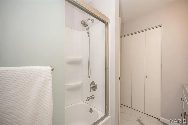 811 King Drive #1C, St Charles, MO 63303 — listing photo 18 of 28
