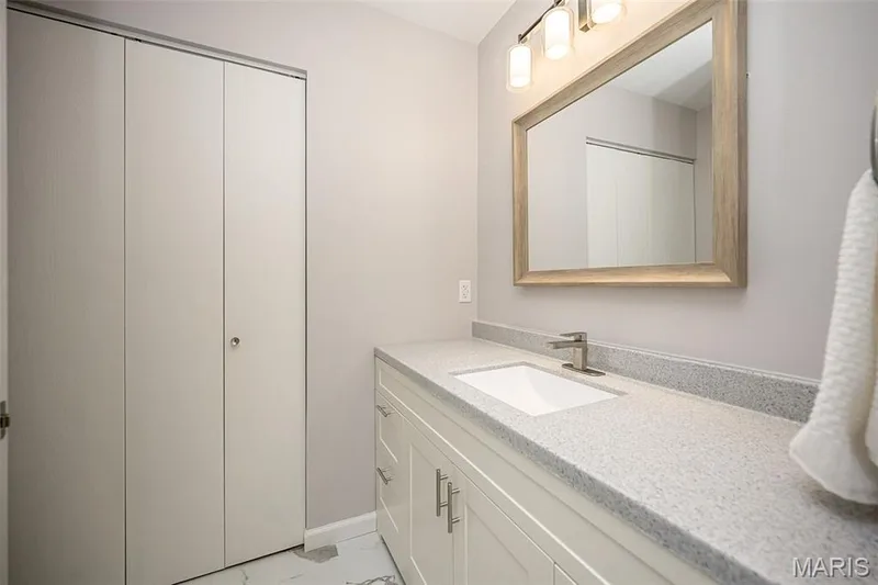 811 King Drive #1C, St Charles, MO 63303 — listing photo 19 of 28
