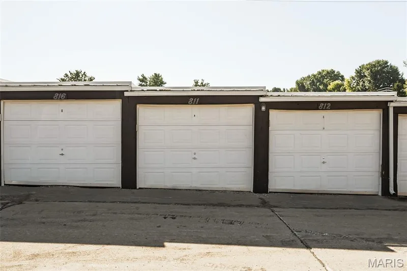 811 King Drive #1C, St Charles, MO 63303 — listing photo 24 of 28