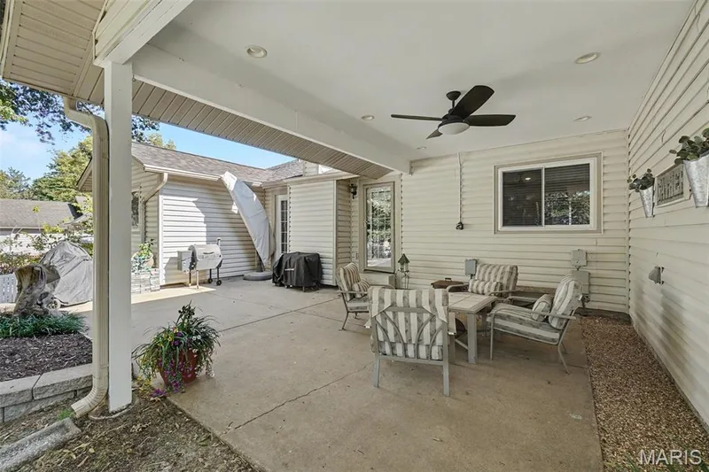 1607 Treetop Drive, St Charles, MO 63303 — listing photo 31 of 35
