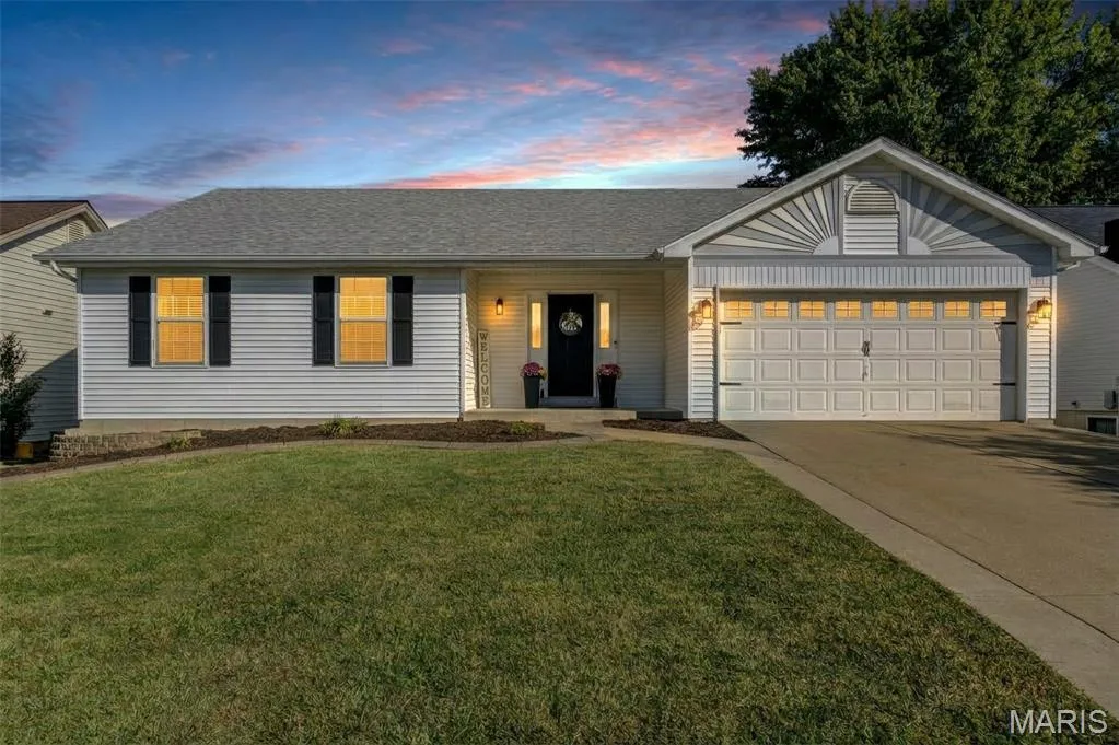 415 Lantana Lane, St Peters, MO 63376 — listing photo 1 of 61