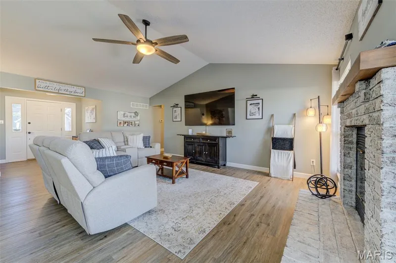 415 Lantana Lane, St Peters, MO 63376 — listing photo 6 of 61