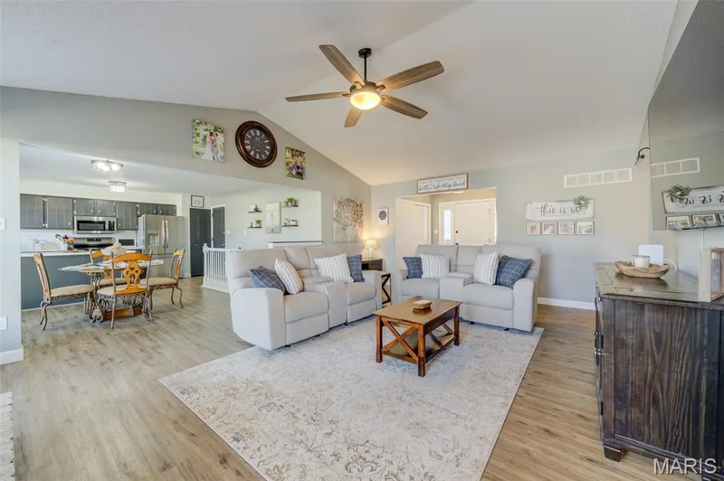 415 Lantana Lane, St Peters, MO 63376 — listing photo 8 of 61