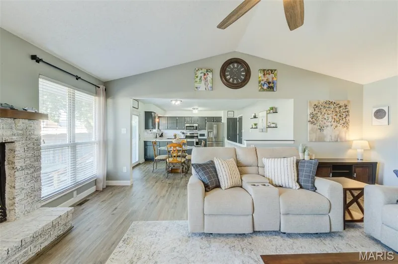 415 Lantana Lane, St Peters, MO 63376 — listing photo 9 of 61