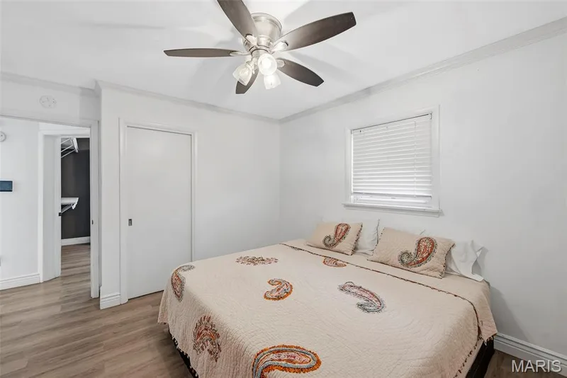 209 S Pam Avenue, St Charles, MO 63301 — listing photo 14 of 25