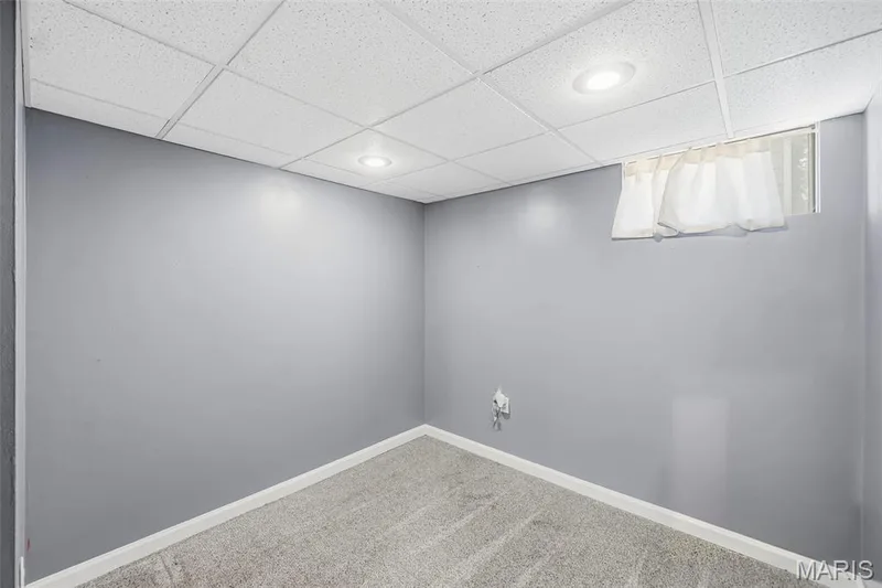 209 S Pam Avenue, St Charles, MO 63301 — listing photo 23 of 25