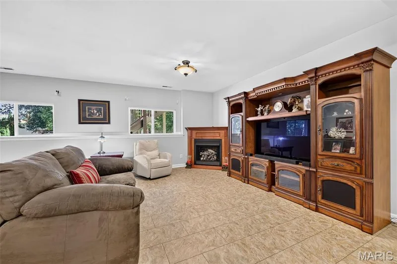 135 Blue Water Drive, St Charles, MO 63366 — listing photo 24 of 34