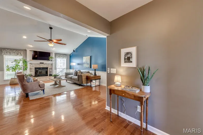 1448 Wood Haven Drive, St Charles, MO 63304 — listing photo 4 of 50