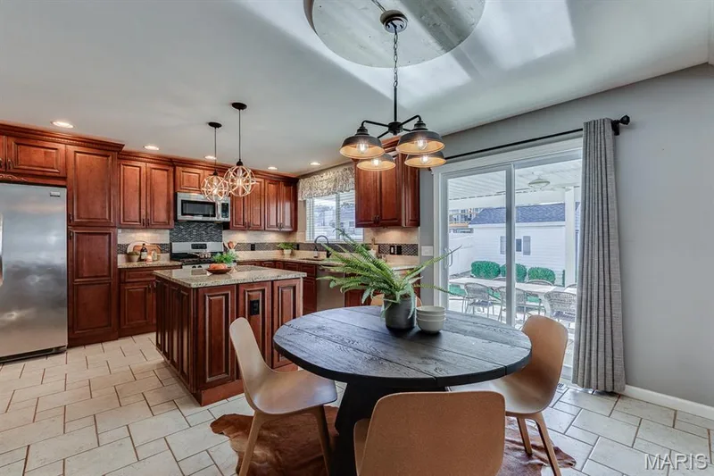 1448 Wood Haven Drive, St Charles, MO 63304 — listing photo 10 of 50