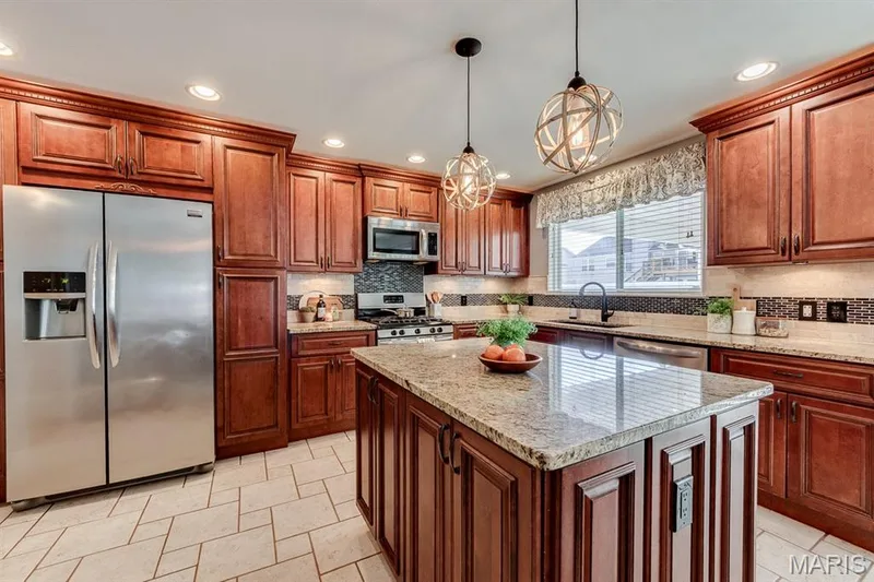 1448 Wood Haven Drive, St Charles, MO 63304 — listing photo 14 of 50
