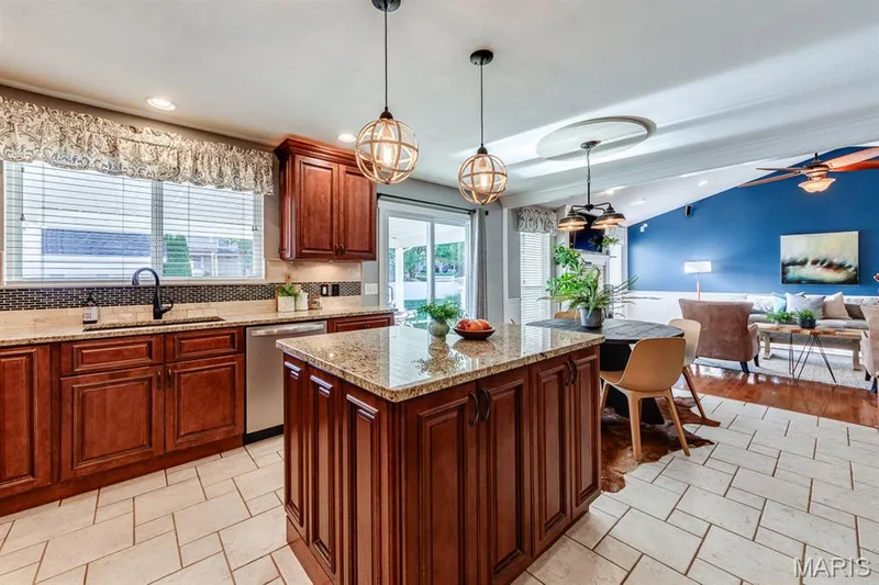 1448 Wood Haven Drive, St Charles, MO 63304 — listing photo 15 of 50