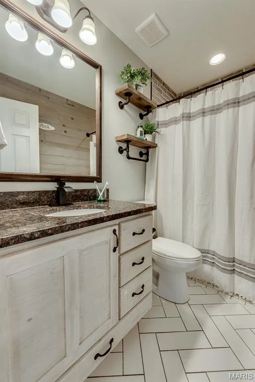 1448 Wood Haven Drive, St Charles, MO 63304 — listing photo 28 of 50