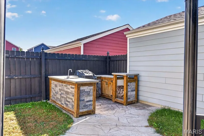 3409 E Lime Kiln, St Charles, MO 63301 — listing photo 11 of 57
