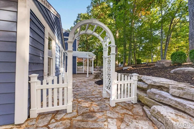 2436 Indian Tree Run, Wildwood, MO 63038 — listing photo 11 of 76