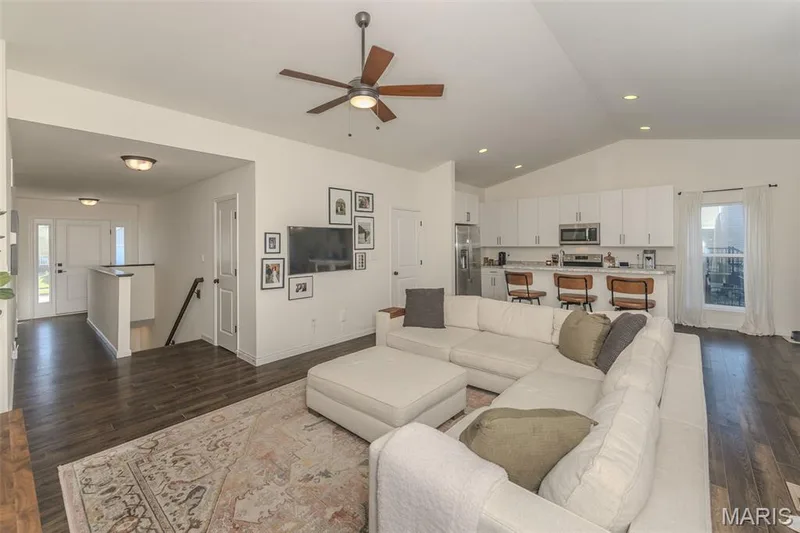 417 Cozy Pines Drive, Lake St. Louis, MO 63367 — listing photo 15 of 38