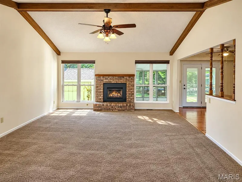 917 Burn Oak, St Charles, MO 63303 — listing photo 3 of 40