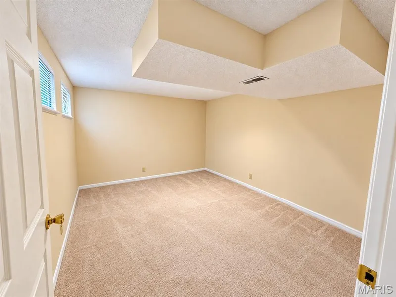 917 Burn Oak, St Charles, MO 63303 — listing photo 26 of 40