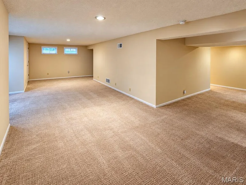 917 Burn Oak, St Charles, MO 63303 — listing photo 29 of 40