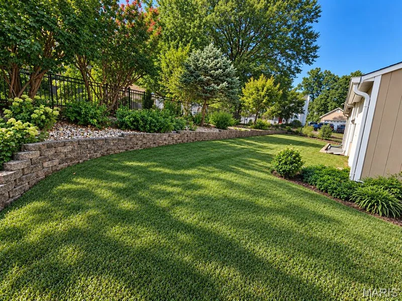 917 Burn Oak, St Charles, MO 63303 — listing photo 37 of 40