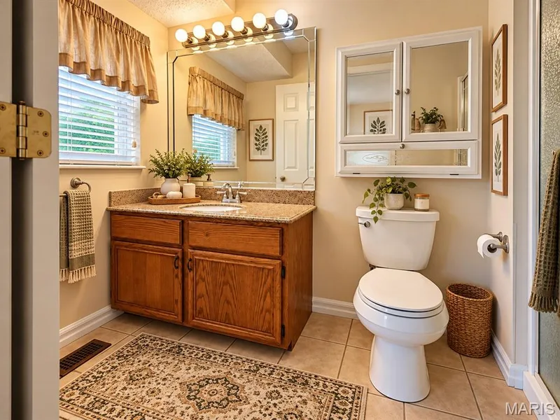 917 Burn Oak, St Charles, MO 63303 — listing photo 14 of 40